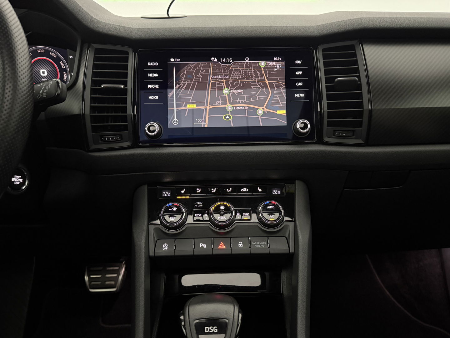 Škoda Kodiaq 1.5 TSI Sportline Business | Pano | Memory | Sfeer | Virtual | Adap. Cruise | Stoel/Stuurverw. | Carplay | Camera | Trekh.