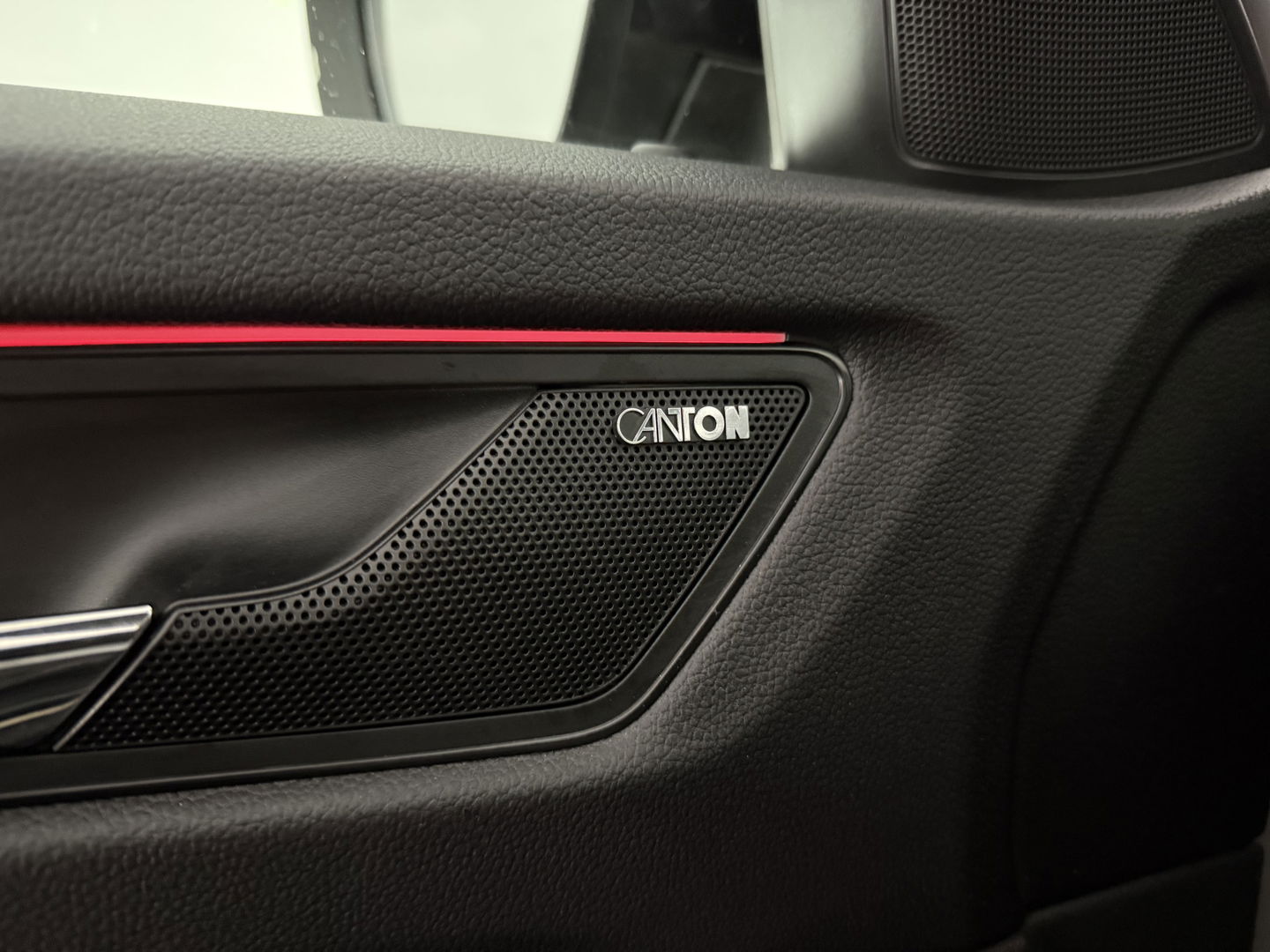 Škoda Kodiaq 1.5 TSI Sportline Business | Pano | Memory | Sfeer | Virtual | Adap. Cruise | Stoel/Stuurverw. | Carplay | Camera | Trekh.