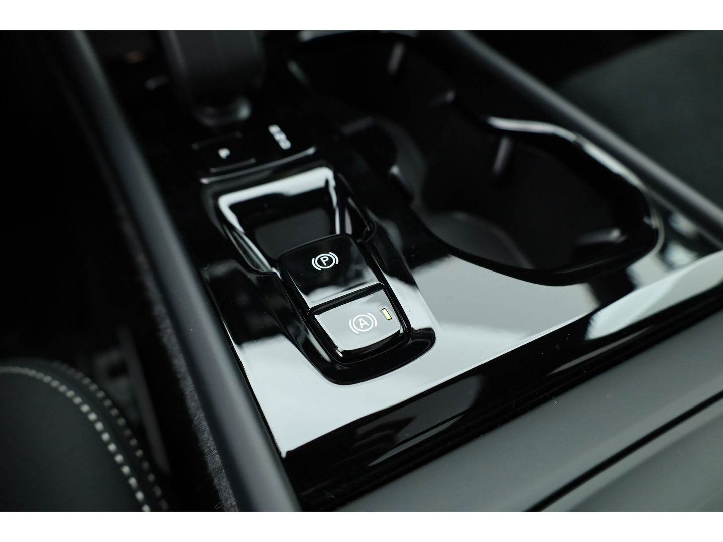 Volvo XC40 2.0 B3 Black Edition | Pano | Keyless | H&K | 360Cam| Stoel- Stuurverw. | CarPlay | Pilot Assist | Google | ACC 4388