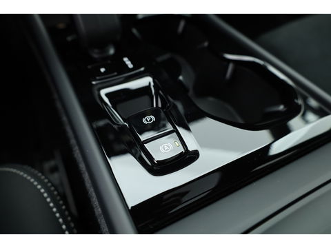Volvo XC40 2.0 B3 Black Edition | Pano | Keyless | H&K | 360Cam| Stoel- Stuurverw. | CarPlay | Pilot Assist | Google | ACC 4388