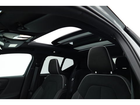 Volvo XC40 2.0 B3 Black Edition | Pano | Keyless | H&K | 360Cam| Stoel- Stuurverw. | CarPlay | Pilot Assist | Google | ACC 4388