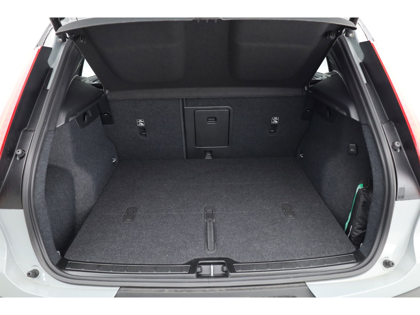 Volvo XC40 2.0 B3 Black Edition | Pano | Keyless | H&K | 360Cam| Stoel- Stuurverw. | CarPlay | Pilot Assist | Google | ACC 4388