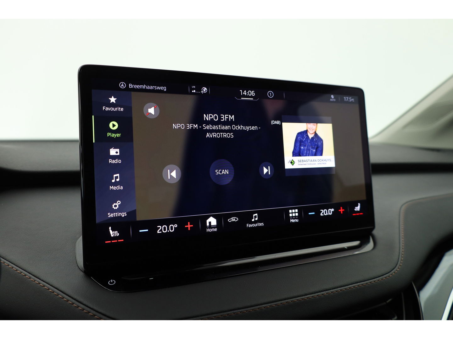Škoda Enyaq iV 80 | Digital Cockpit | ACC | Elek. Trekhaak | Keyless | Stoel- Stuur verw. | 21'' | Camera