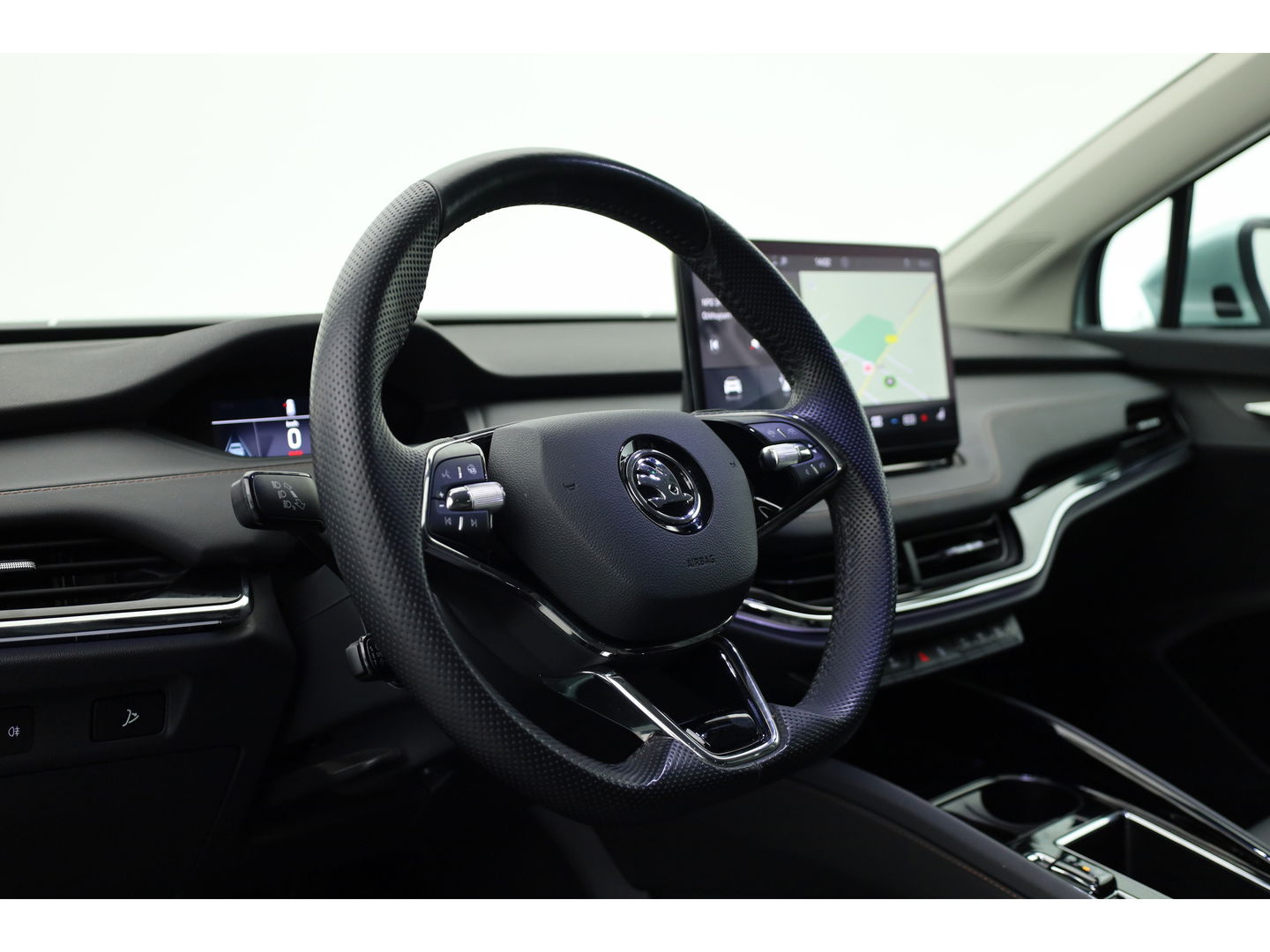 Škoda Enyaq iV 80 | Digital Cockpit | ACC | Elek. Trekhaak | Keyless | Stoel- Stuur verw. | 21'' | Camera