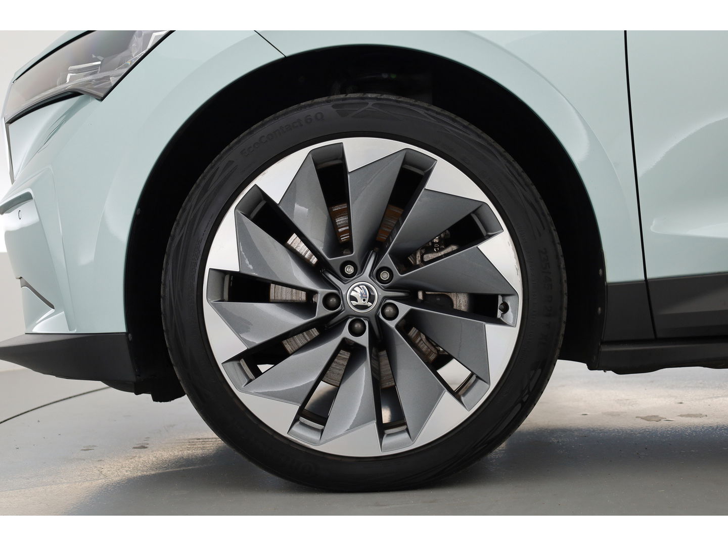 Škoda Enyaq iV 80 | Digital Cockpit | ACC | Elek. Trekhaak | Keyless | Stoel- Stuur verw. | 21'' | Camera