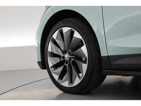 Škoda Enyaq iV 80 | Digital Cockpit | ACC | Elek. Trekhaak | Keyless | Stoel- Stuur verw. | 21'' | Camera