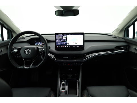 Škoda Enyaq iV 80 | Digital Cockpit | ACC | Elek. Trekhaak | Keyless | Stoel- Stuur verw. | 21'' | Camera