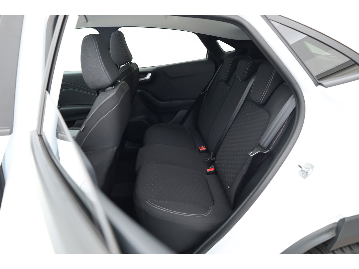 Ford Puma 1.0 EcoBoost Hybrid Titanium  | Adaptieve Cruise | 360Cam | CarPlay | Stoel- Stuurverw. | LED | Keyless Start | 17'' 1621