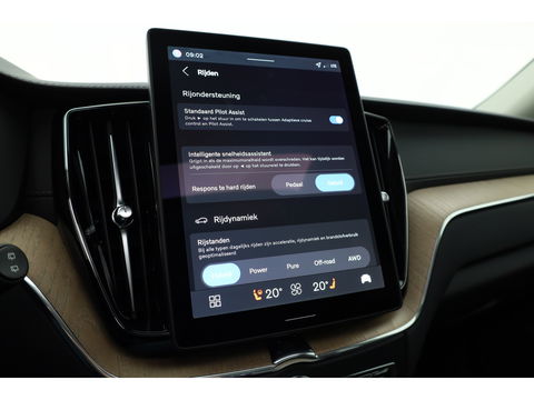 Volvo XC60 2.0 T8 Plug-in hybrid AWD Ultra Dark "Forest Lake" | Facelift | Memory | Pano | Luchtvering | Massage | Bowers & Wilkins