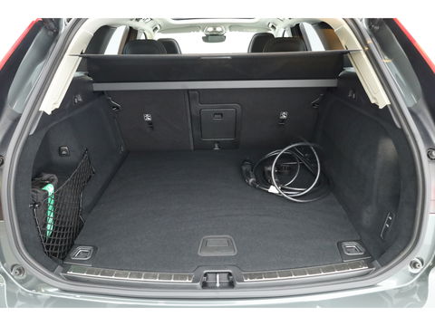 Volvo XC60 2.0 T8 Plug-in hybrid AWD Ultra Dark "Forest Lake" | Facelift | Memory | Pano | Luchtvering | Massage | Bowers & Wilkins