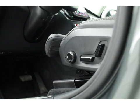 Volvo XC60 2.0 T8 Plug-in hybrid AWD Ultra Dark "Forest Lake" | Facelift | Memory | Pano | Luchtvering | Massage | Bowers & Wilkins