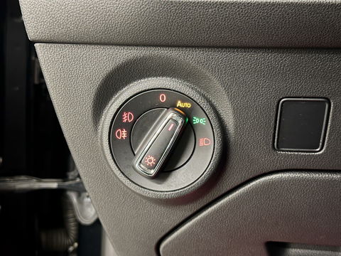 SEAT Leon 1.4 TSI FR | Cruise Control | Parkeersensoren | Stoelverwarming | Rijmodusregeling | Sfeerverlichting | Bluetooth | Seat Sound