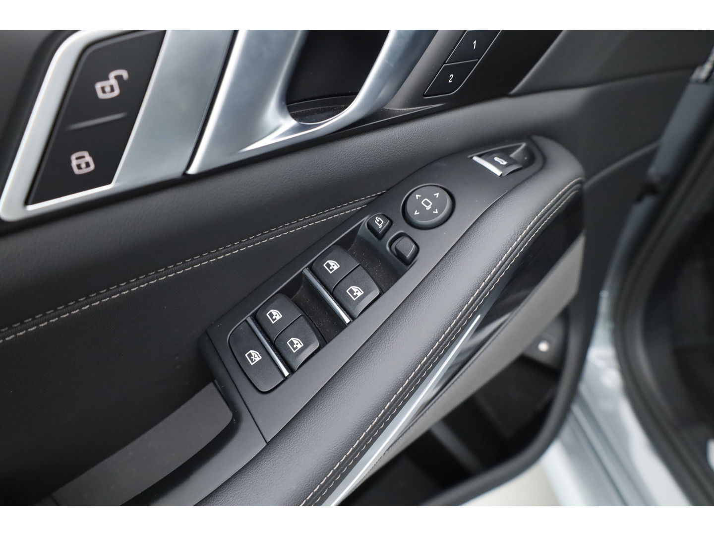 BMW X5 xDrive50e M Sport Pro | Iconic Glow | | Pano | Soft Close | HUD | Luchtvering | Harman Kardon | Elek. Trekhaak |