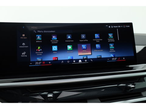 BMW X5 xDrive50e M Sport Pro | Iconic Glow | | Pano | Soft Close | HUD | Luchtvering | Harman Kardon | Elek. Trekhaak |