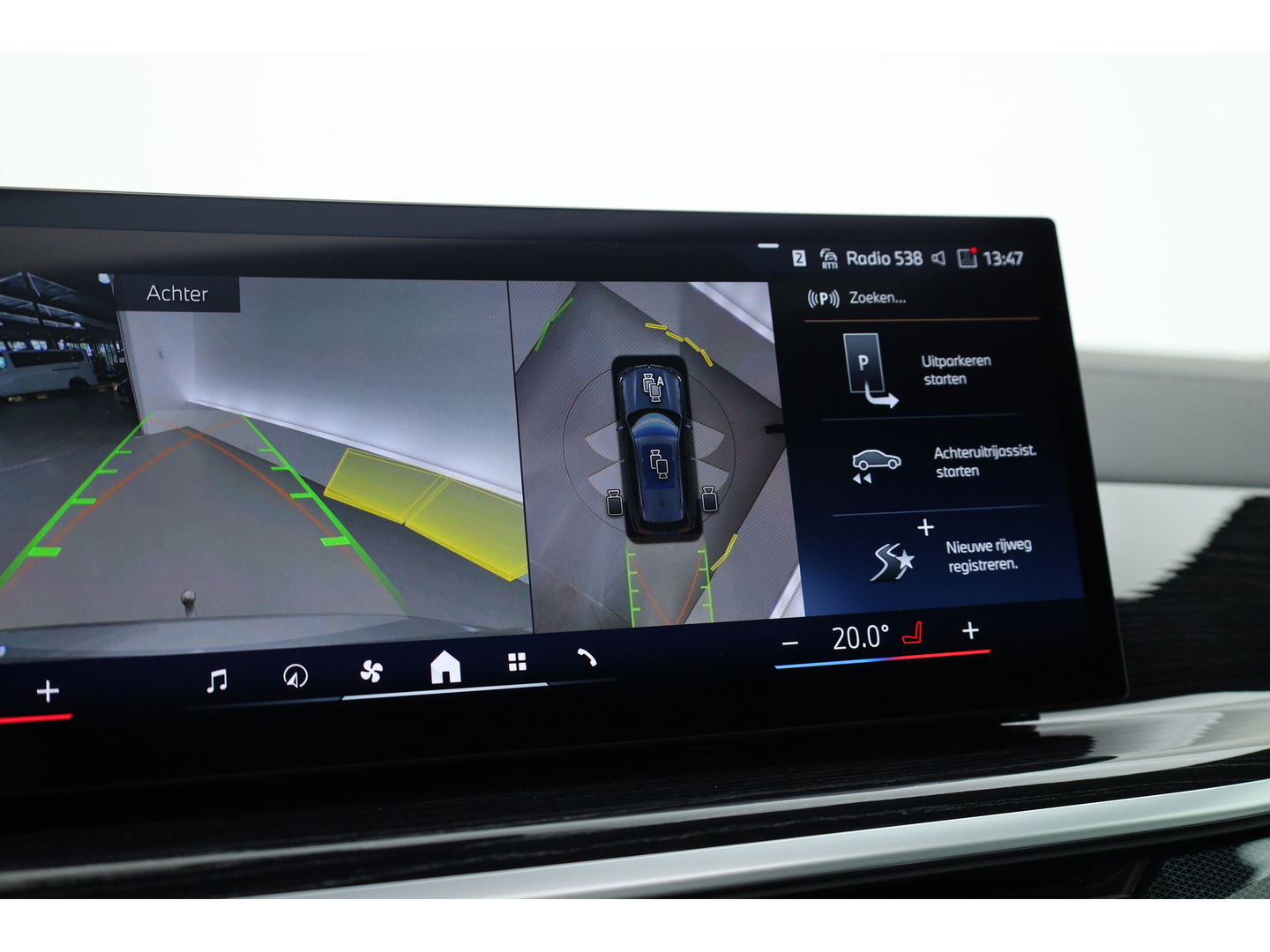 BMW X5 xDrive50e M Sport Pro | Iconic Glow | | Pano | Soft Close | HUD | Luchtvering | Harman Kardon | Elek. Trekhaak |