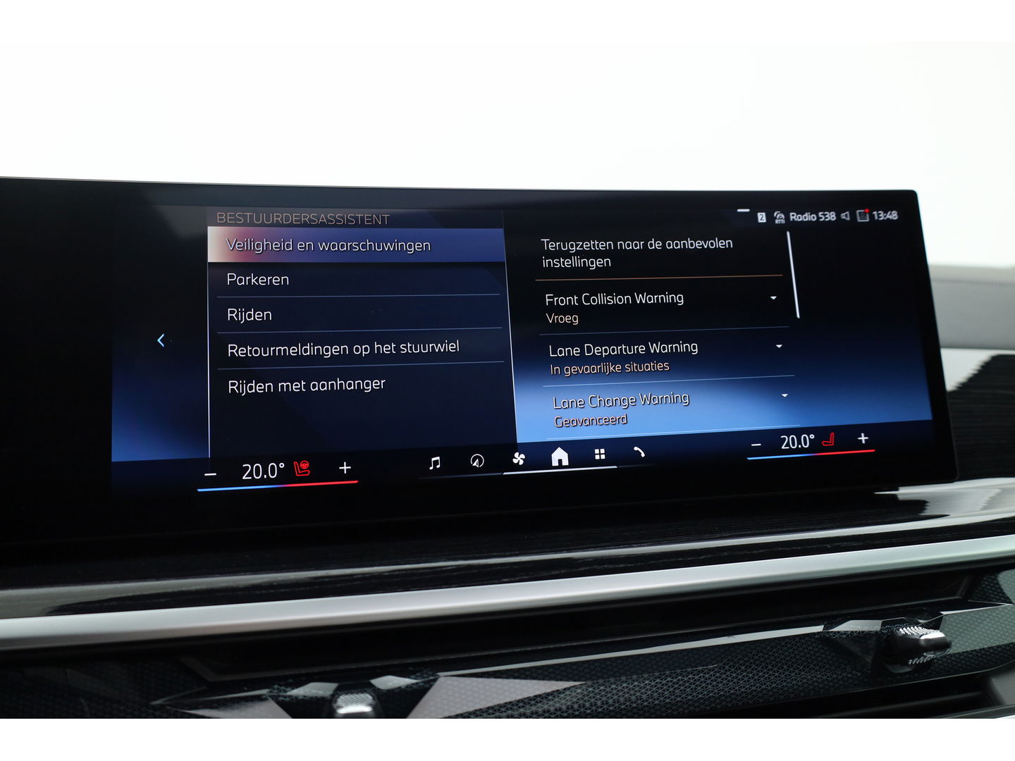 BMW X5 xDrive50e M Sport Pro | Iconic Glow | | Pano | Soft Close | HUD | Luchtvering | Harman Kardon | Elek. Trekhaak |