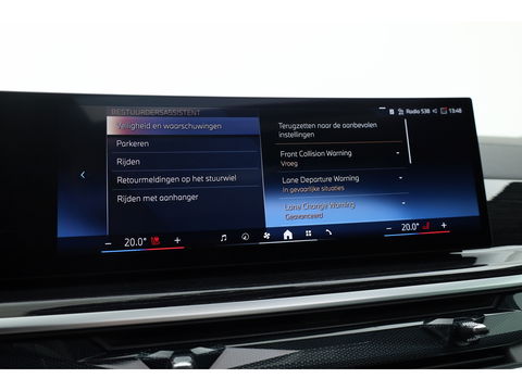 BMW X5 xDrive50e M Sport Pro | Iconic Glow | | Pano | Soft Close | HUD | Luchtvering | Harman Kardon | Elek. Trekhaak |