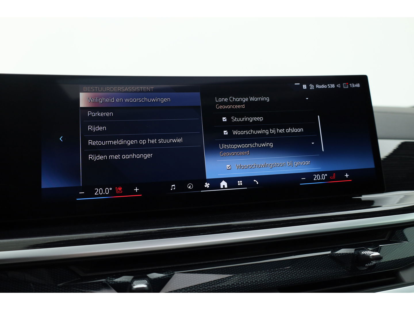 BMW X5 xDrive50e M Sport Pro | Iconic Glow | | Pano | Soft Close | HUD | Luchtvering | Harman Kardon | Elek. Trekhaak |