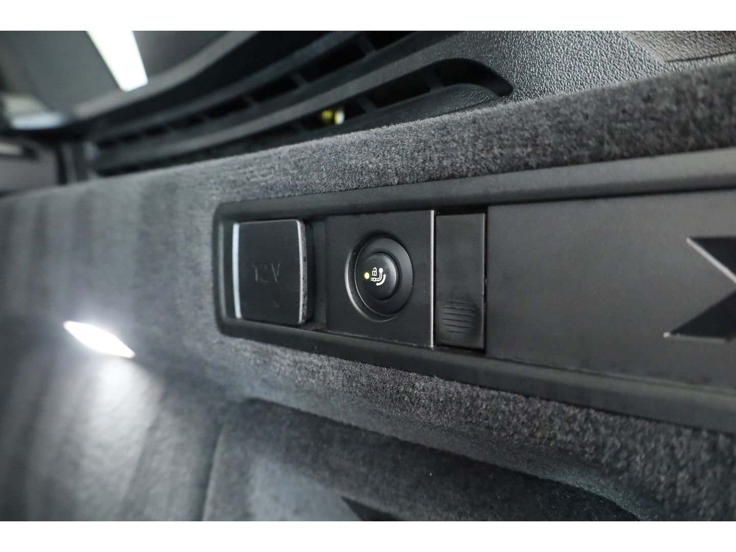 BMW X5 xDrive50e M Sport Pro | Iconic Glow | | Pano | Soft Close | HUD | Luchtvering | Harman Kardon | Elek. Trekhaak |