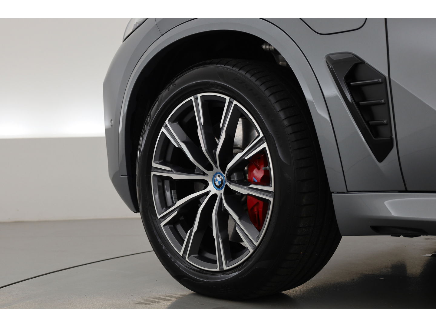 BMW X5 xDrive50e M Sport Pro | Iconic Glow | | Pano | Soft Close | HUD | Luchtvering | Harman Kardon | Elek. Trekhaak |