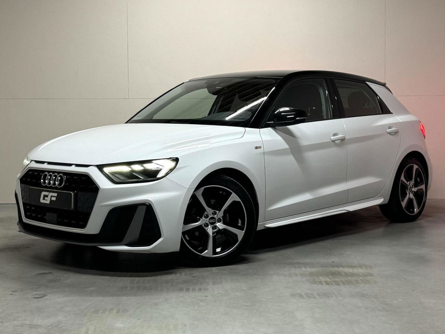 Audi A1 Sportback 30 TFSI S-Line Carplay Cruise Clima PDC
