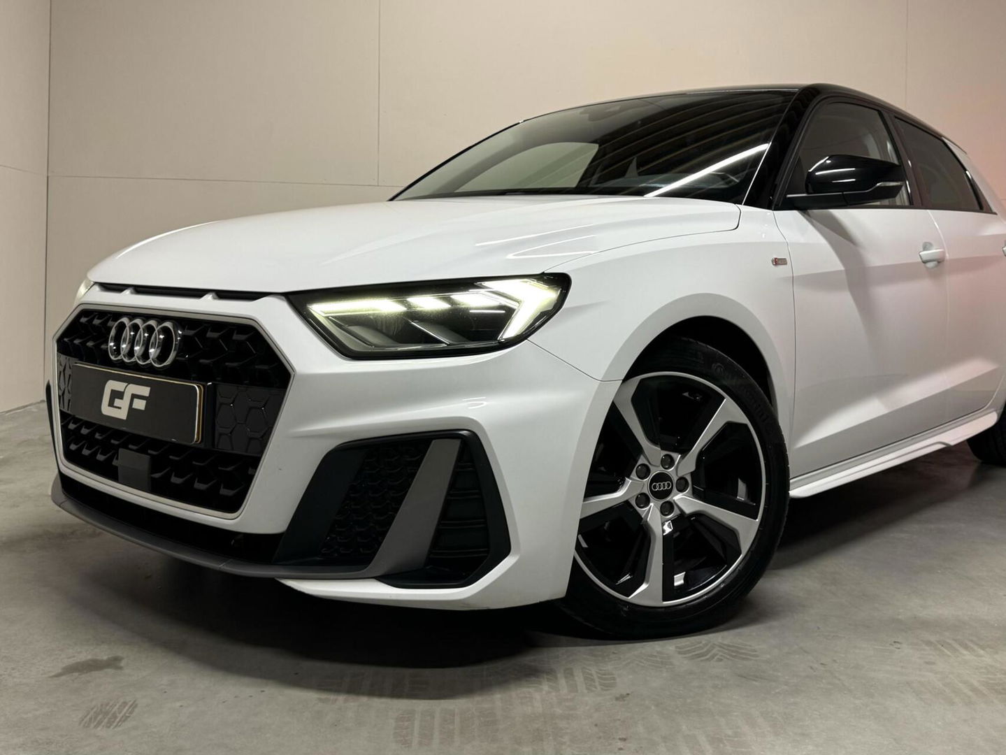 Audi A1 Sportback 30 TFSI S-Line Carplay Cruise Clima PDC