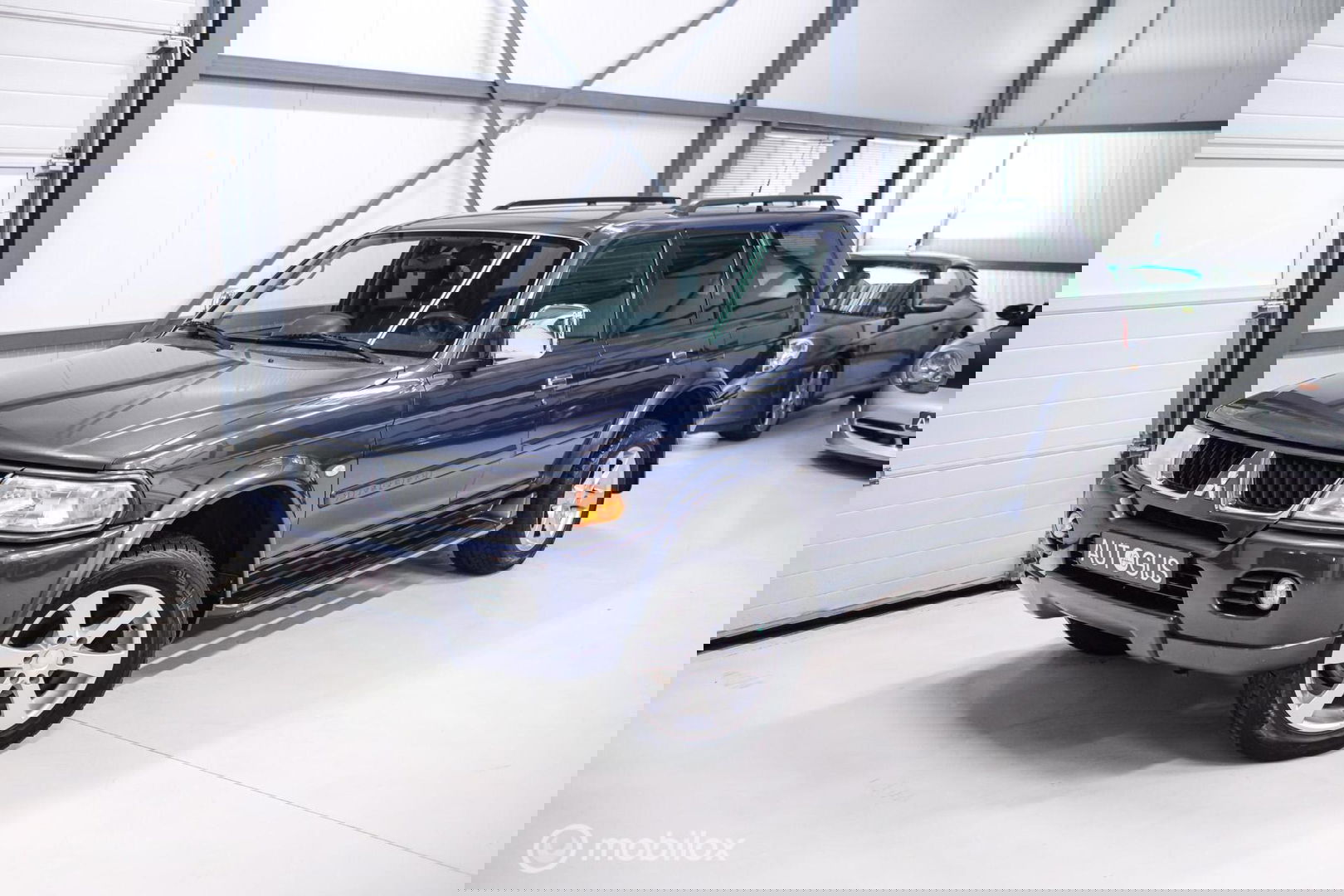 Mitsubishi Pajero Sport 3.0 V6 Intense | NAP NL auto | Lage km stand | Uniek | Trekhaak | Leder | 4x4 | Automaat |