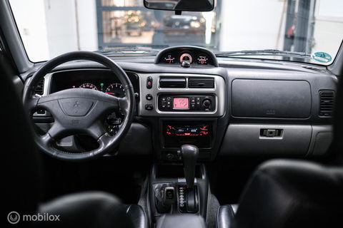 Mitsubishi Pajero Sport 3.0 V6 Intense | NAP NL auto | Lage km stand | Uniek | Trekhaak | Leder | 4x4 | Automaat |