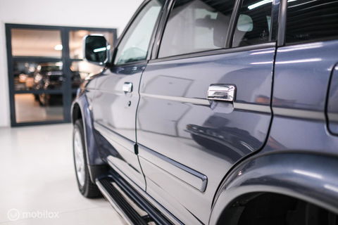 Mitsubishi Pajero Sport 3.0 V6 Intense | NAP NL auto | Lage km stand | Uniek | Trekhaak | Leder | 4x4 | Automaat |