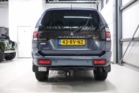 Mitsubishi Pajero Sport 3.0 V6 Intense | NAP NL auto | Lage km stand | Uniek | Trekhaak | Leder | 4x4 | Automaat |