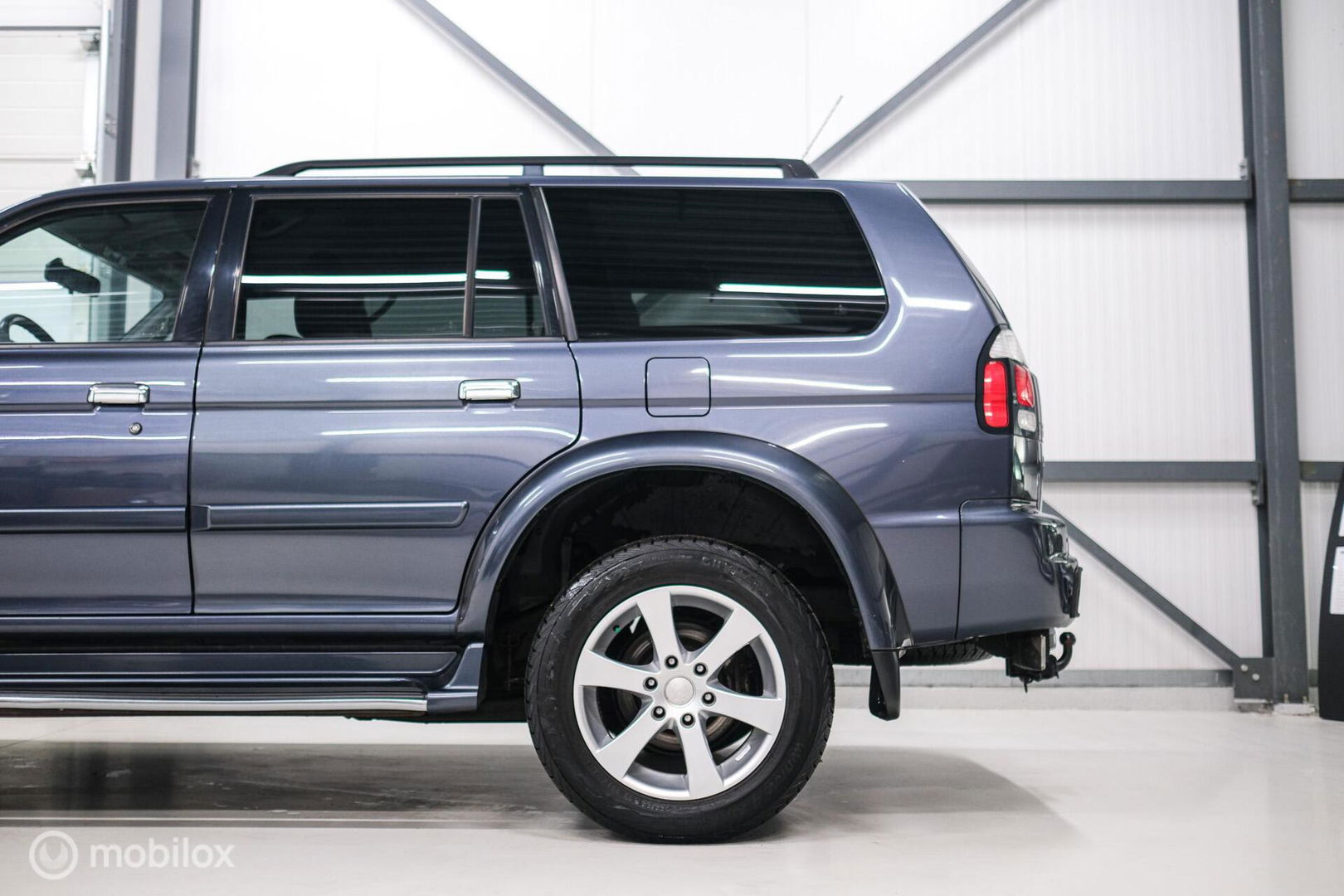 Mitsubishi Pajero Sport 3.0 V6 Intense | NAP NL auto | Lage km stand | Uniek | Trekhaak | Leder | 4x4 | Automaat |