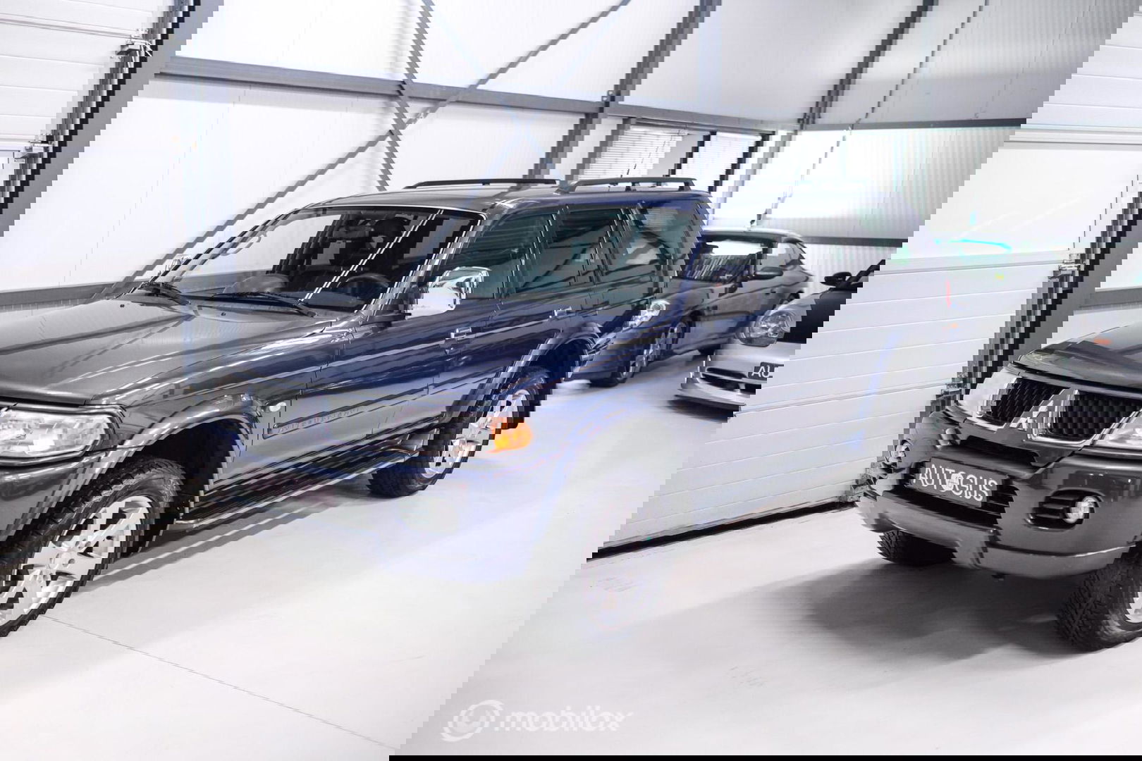 Mitsubishi Pajero Sport 3.0 V6 Intense | NAP NL auto | Lage km stand | Uniek | Trekhaak | Leder | 4x4 | Automaat |