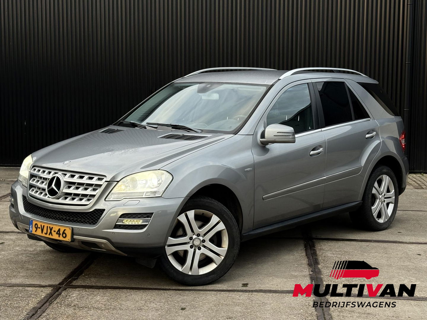 Mercedes-Benz M-Klasse ML 300 V6 205 PK AUT | 3500KG TREKHAAK | AIRMATIC LUCHTVERING | 4MATIC