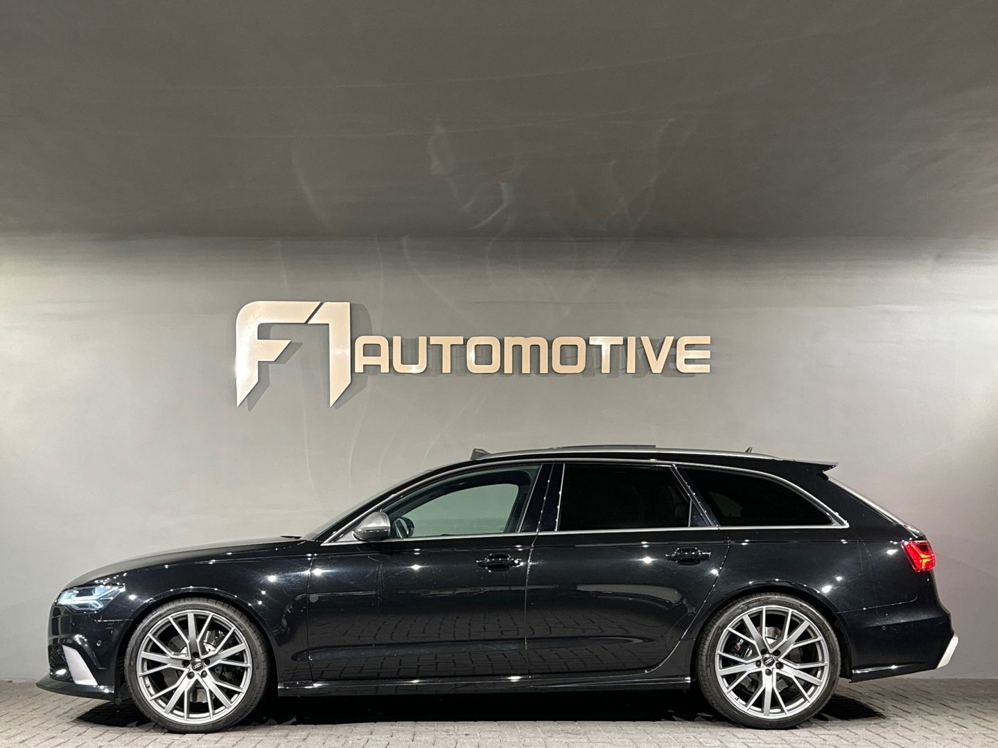 Audi RS6 Avant 4.0 TFSI quattro performance Pano|Bose|Carbon