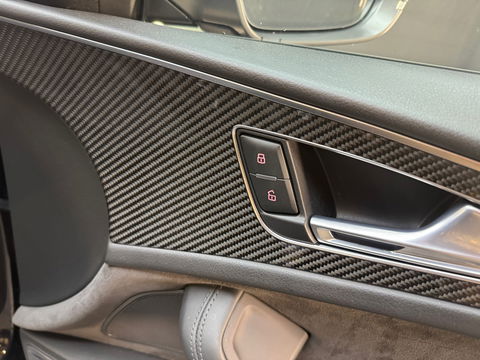 Audi RS6 Avant 4.0 TFSI quattro performance Pano|Bose|Carbon