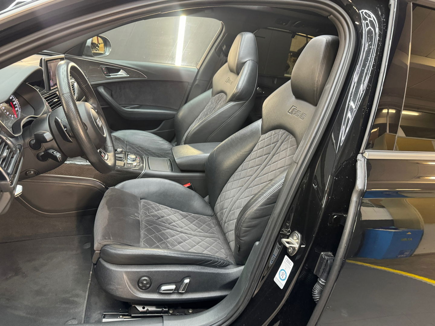 Audi RS6 Avant 4.0 TFSI quattro performance Pano|Bose|Carbon