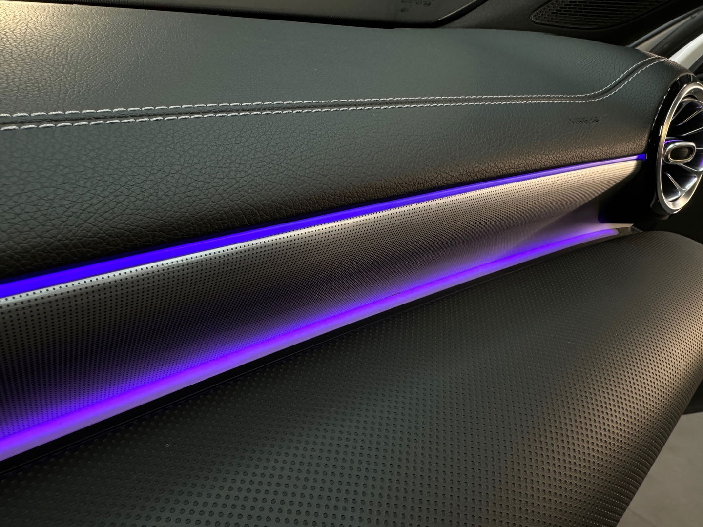 Mercedes-Benz A-Klasse 250 e Premium Plus Keyless|Sfeer|360c