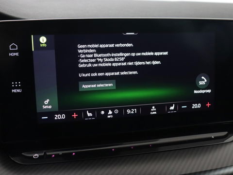 Škoda Octavia 2.0 TSI RS | 245pk | Trekhaak | Stoelverwarming | Adaptive cruise | Camera | Sfeerverlichting | Navigatie | Canton Sound | Sportstoelen | Virtual Cockpit | Full LED