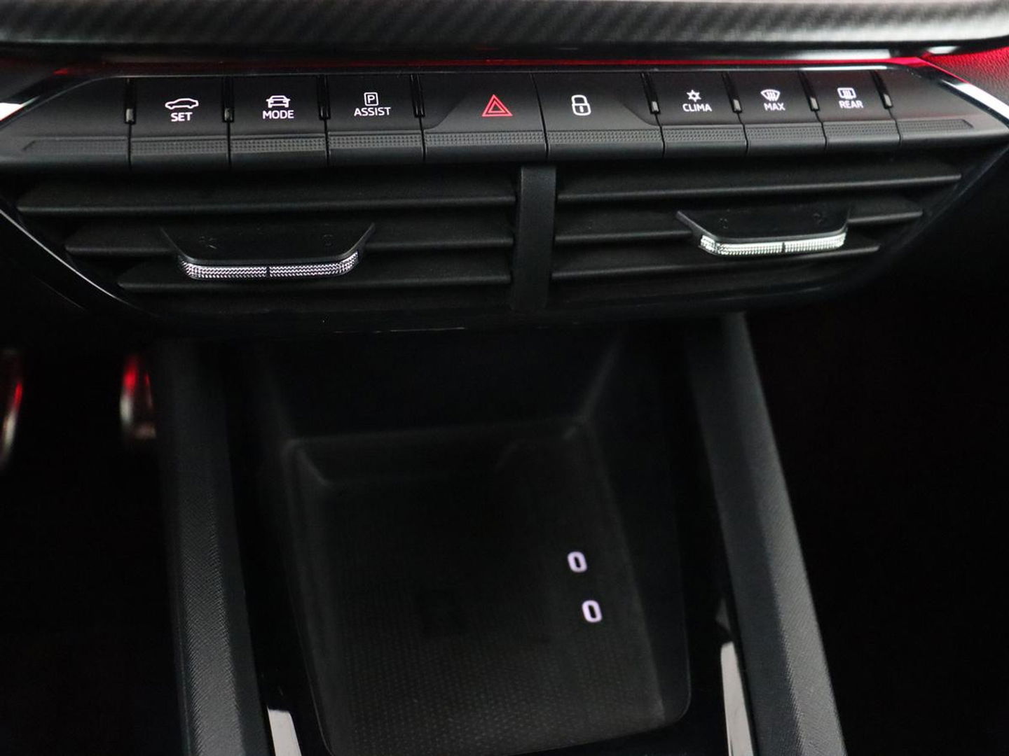 Škoda Octavia 2.0 TSI RS | 245pk | Trekhaak | Stoelverwarming | Adaptive cruise | Camera | Sfeerverlichting | Navigatie | Canton Sound | Sportstoelen | Virtual Cockpit | Full LED