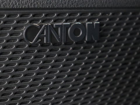 Škoda Octavia 2.0 TSI RS | 245pk | Trekhaak | Stoelverwarming | Adaptive cruise | Camera | Sfeerverlichting | Navigatie | Canton Sound | Sportstoelen | Virtual Cockpit | Full LED