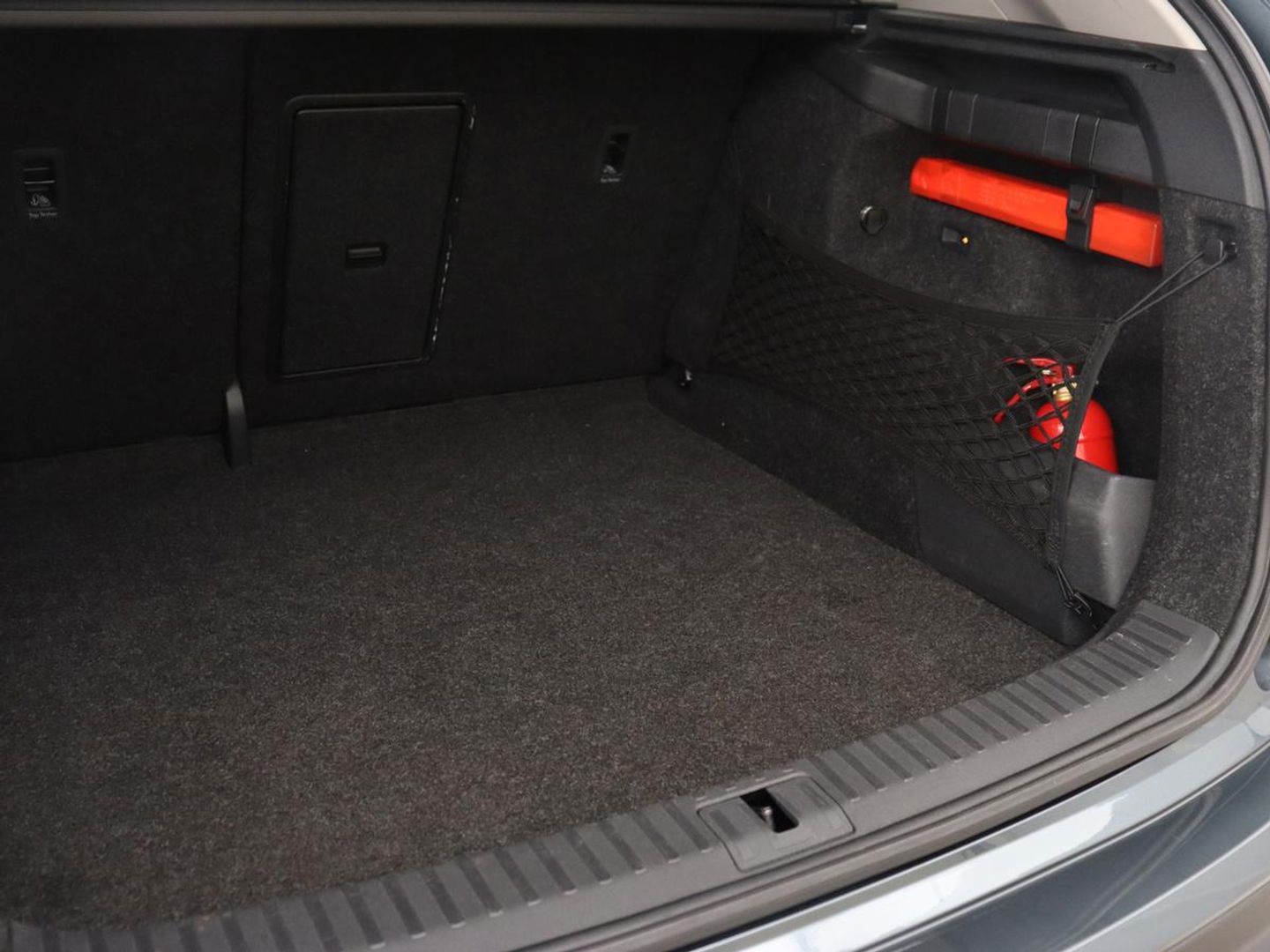 Škoda Enyaq iV 80 | Warmtepomp | Trekhaak | Matrix LED | Adaptive cruise | Keyless | Camera | Half leder | Stuurverwarming | Memory | Navigatie | Climate control | Dodehoek detectie | Getint glas