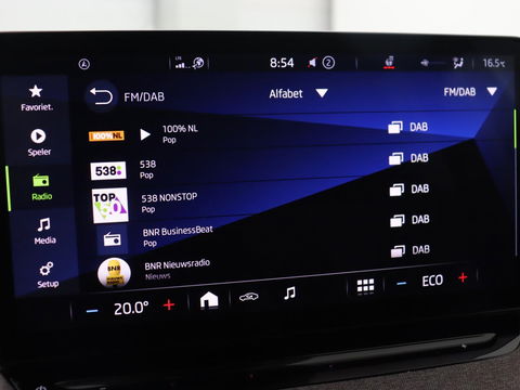 Škoda Enyaq iV 80 | Warmtepomp | Trekhaak | Matrix LED | Adaptive cruise | Keyless | Camera | Half leder | Stuurverwarming | Memory | Navigatie | Climate control | Dodehoek detectie | Getint glas