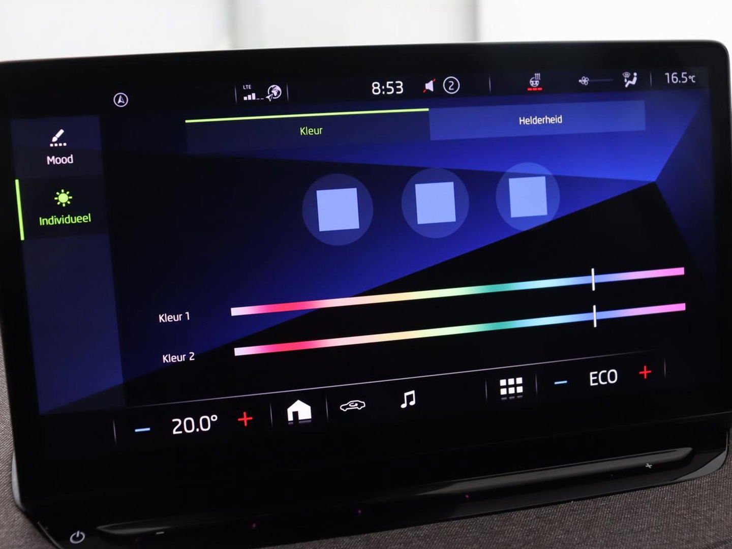 Škoda Enyaq iV 80 | Warmtepomp | Trekhaak | Matrix LED | Adaptive cruise | Keyless | Camera | Half leder | Stuurverwarming | Memory | Navigatie | Climate control | Dodehoek detectie | Getint glas