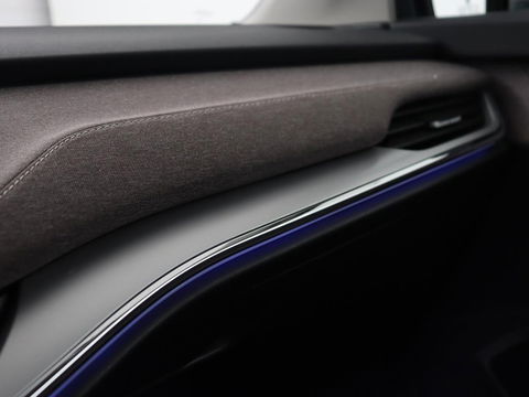 Škoda Enyaq iV 80 | Warmtepomp | Trekhaak | Matrix LED | Adaptive cruise | Keyless | Camera | Half leder | Stuurverwarming | Memory | Navigatie | Climate control | Dodehoek detectie | Getint glas