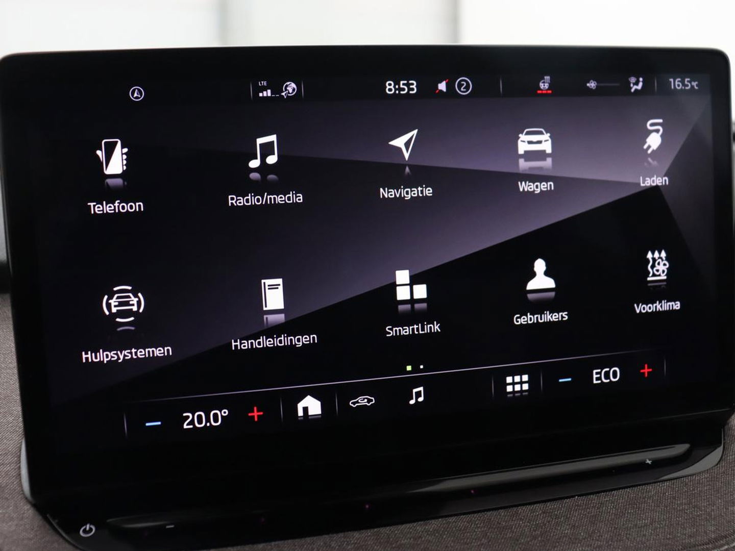 Škoda Enyaq iV 80 | Warmtepomp | Trekhaak | Matrix LED | Adaptive cruise | Keyless | Camera | Half leder | Stuurverwarming | Memory | Navigatie | Climate control | Dodehoek detectie | Getint glas