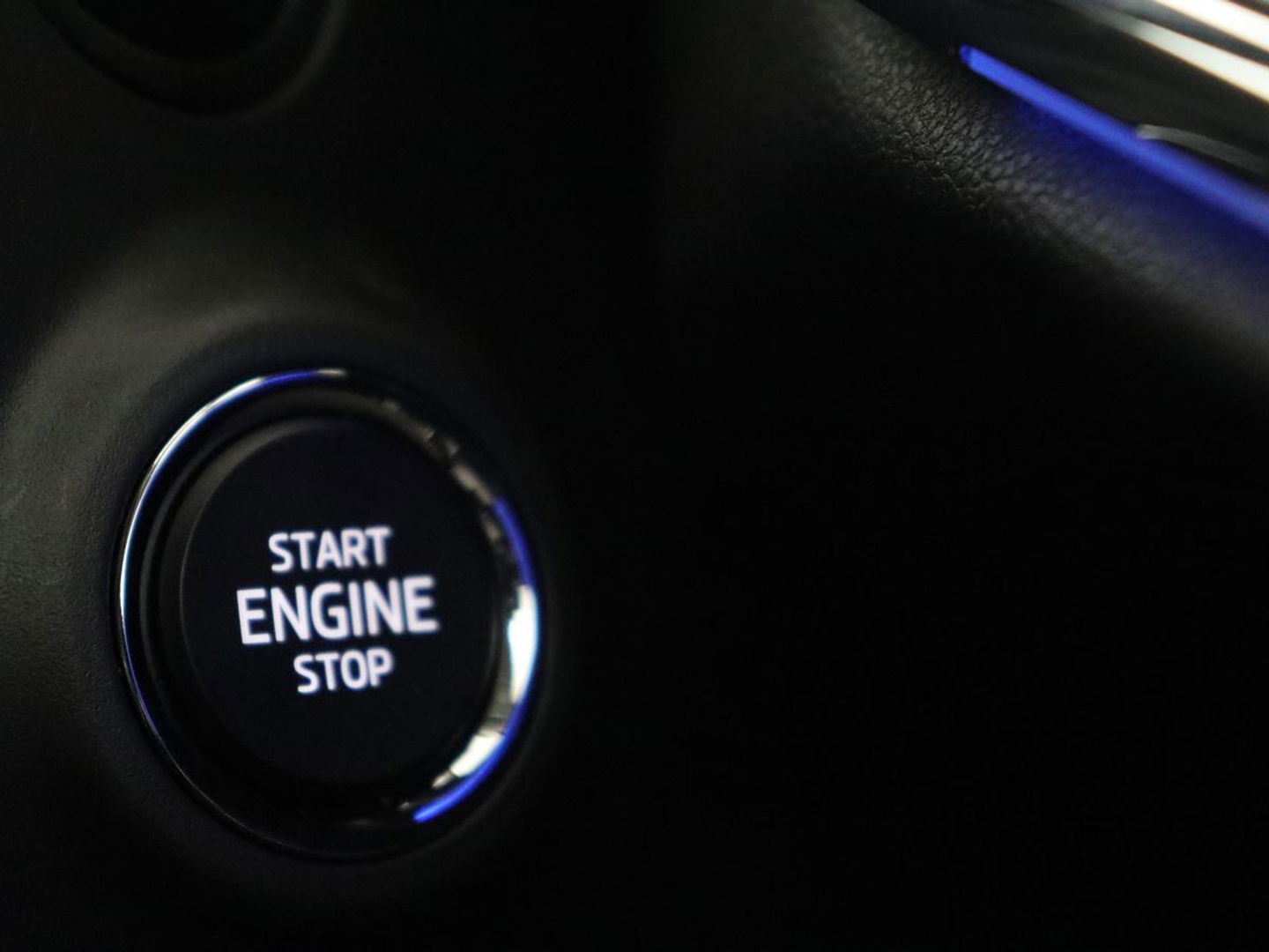 Škoda Enyaq iV 80 | Warmtepomp | Trekhaak | Matrix LED | Adaptive cruise | Keyless | Camera | Half leder | Stuurverwarming | Memory | Navigatie | Climate control | Dodehoek detectie | Getint glas