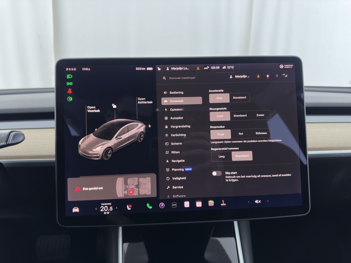 Tesla Model 3 Standard RWD Plus 60 kWh [ 3-Fase ] {SOH-86%} (INCL-BTW) Aut. *PANO | AUTO-PILOT | LEATHER | KEYLESS | FULL-LED | MEMORY-PACK | SURROUND-VIEW | DAB | CARPLAY | DIGI-COCKPIT | LANE-ASSIST | COMFORT-SEATS | 18"ALU*