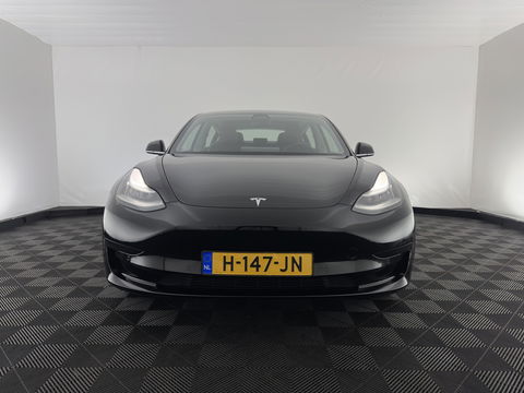 Tesla Model 3 Standard RWD Plus 60 kWh [ 3-Fase ] {SOH-86%} (INCL-BTW) Aut. *PANO | AUTO-PILOT | LEATHER | KEYLESS | FULL-LED | MEMORY-PACK | SURROUND-VIEW | DAB | CARPLAY | DIGI-COCKPIT | LANE-ASSIST | COMFORT-SEATS | 18"ALU*