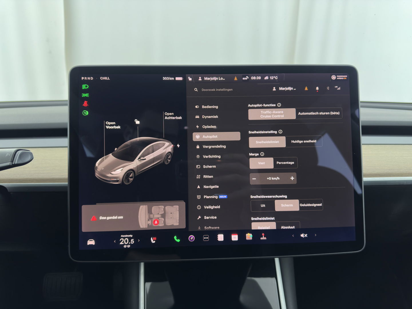 Tesla Model 3 Standard RWD Plus 60 kWh [ 3-Fase ] {SOH-86%} (INCL-BTW) Aut. *PANO | AUTO-PILOT | LEATHER | KEYLESS | FULL-LED | MEMORY-PACK | SURROUND-VIEW | DAB | CARPLAY | DIGI-COCKPIT | LANE-ASSIST | COMFORT-SEATS | 18"ALU*
