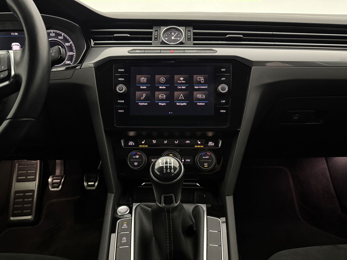 Volkswagen Arteon 1.5 TSI R-Line | Virtual | Adap. Cruise | Carplay | Stoelverw. | Keyless | Navi | Parkeersens.